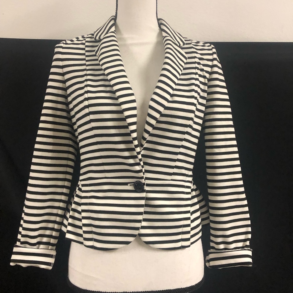 Elle Blazer Jacket
